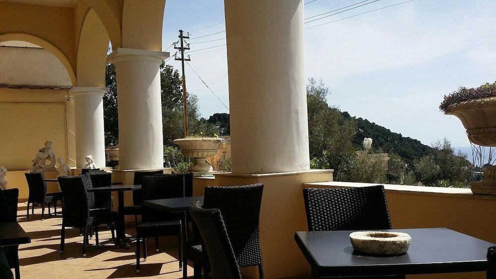 Hotel Esperia Capri Exterior photo